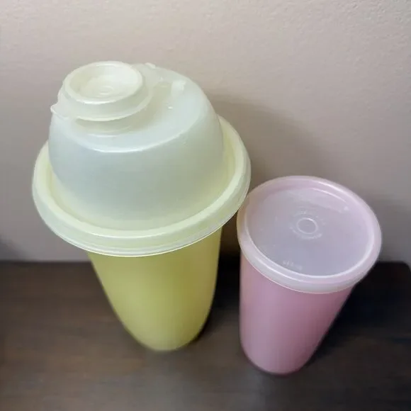 Vtg Yellow Tupperware Quick Shake Mix Container Shaker w/ Lid & Pink Tumbler - Picture 2 of 10
